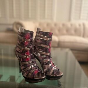Stylish Pink Strappy Women's Heels